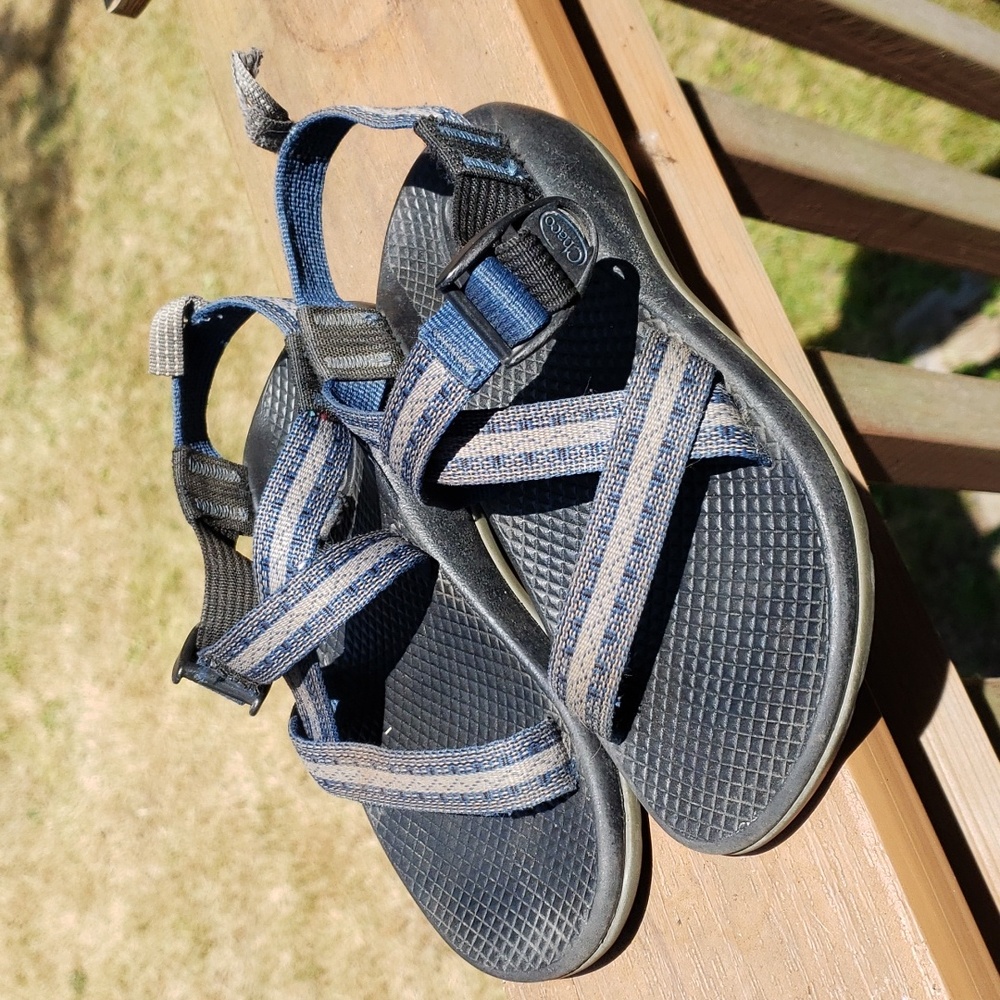 Kids Chacos Size 1